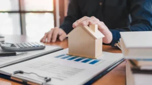 Pros and cons of refinancing a mortgage
